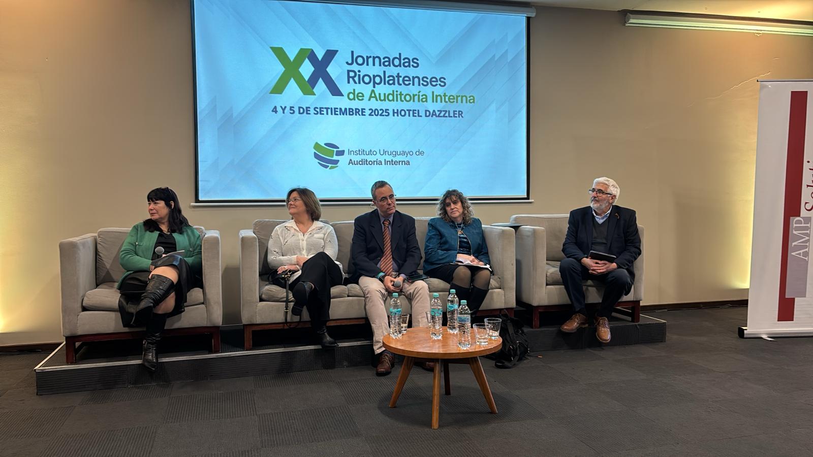 Auditora General de Gobierno participa en Panel internacional sobre Gobierno Corporativo